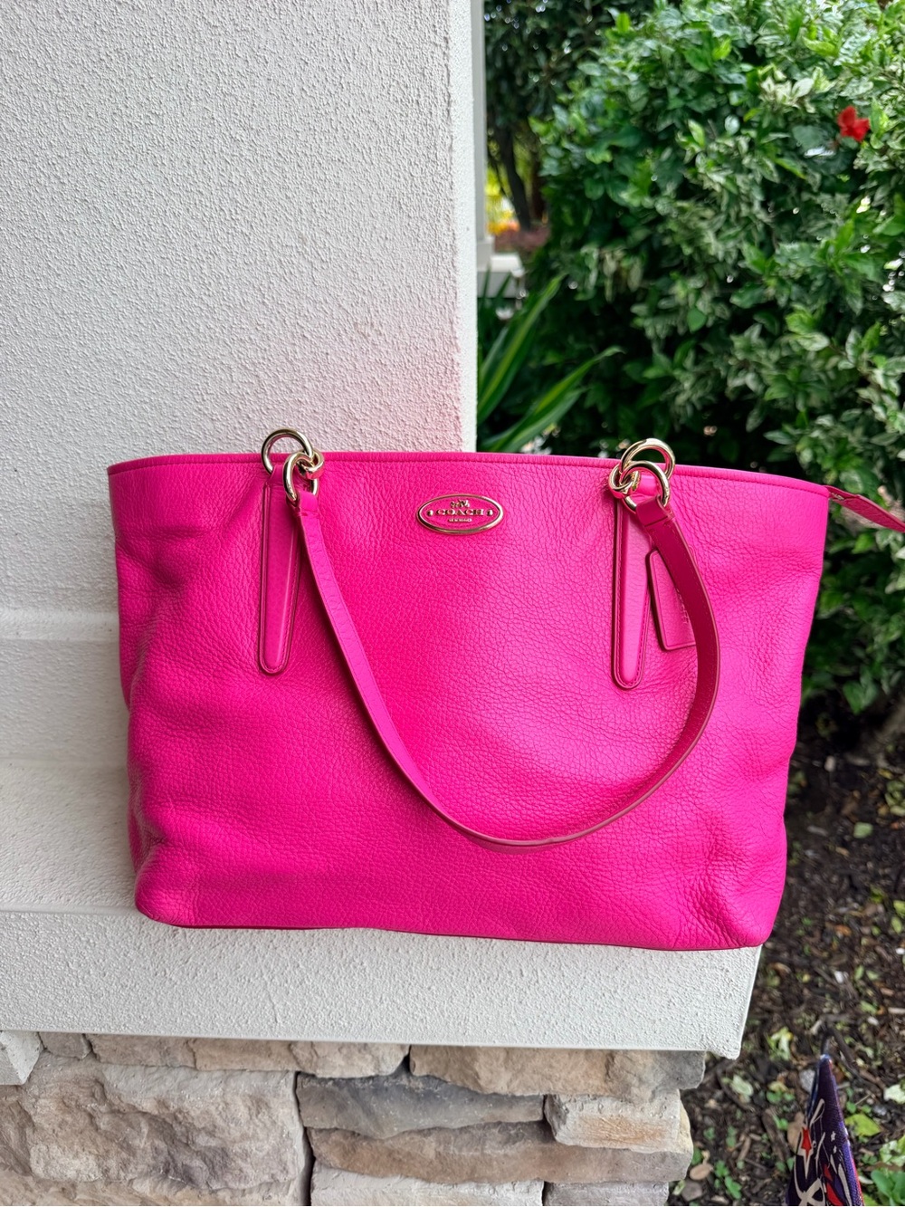 Coach Hot Pink Fuchsia Pebbled Leather Tote Shoulder Bag Gold Hardware